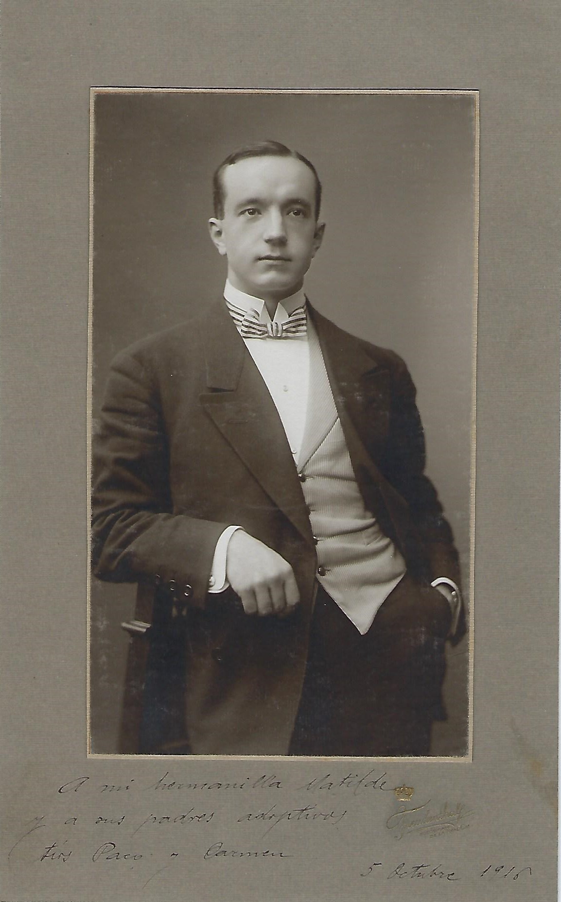 Foto formal de Casimiro